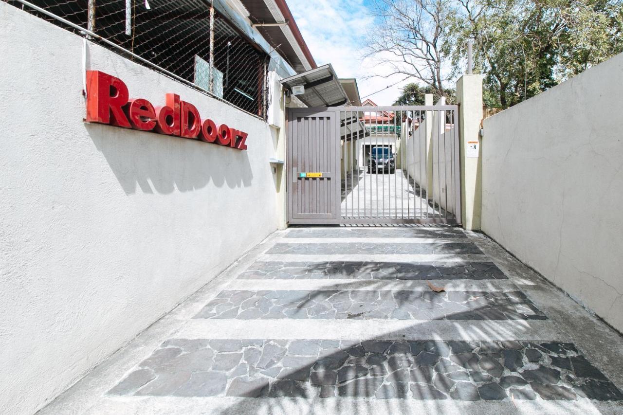 Reddoorz Plus @ A Rita Street San Juan San Juan  Eksteriør bilde